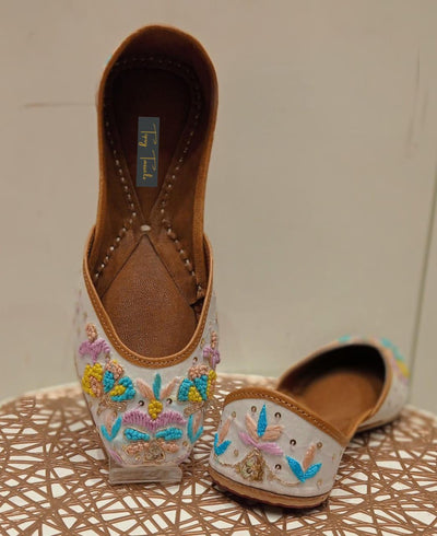 Women’s Multicolor Floral Embroidered Jutti | Handcrafted Ethnic Flats